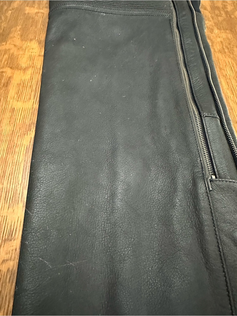 Harley Davidson Deluxe Leather Chaps (Men’s) - Picture 14 of 16